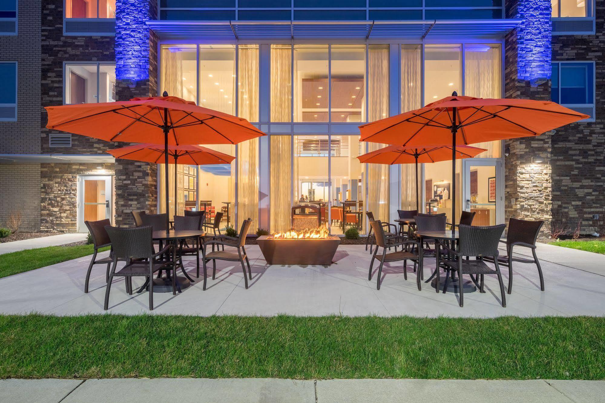 Holiday Inn Express & Suites - Indianapolis Ne - Noblesville Exterior photo